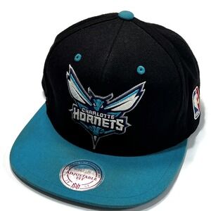 Mitchell & Ness Charlotte Hornets Snapback Hat Adjustable Wool Blend NBA‎ Cap